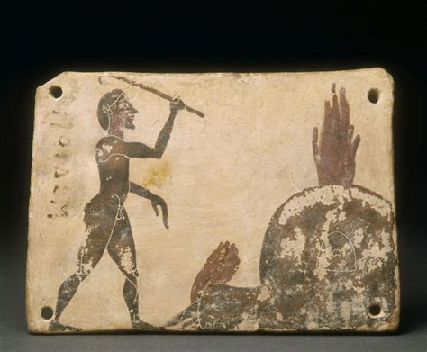 Pinax corinthien représentant le potier Sordis, 600-575 av. J.-C., 7,2 x 10,2 x 0,7 cm, découvert à Pentéskouphia en 1879. https://collections.louvre.fr/ark:/53355/cl010274835